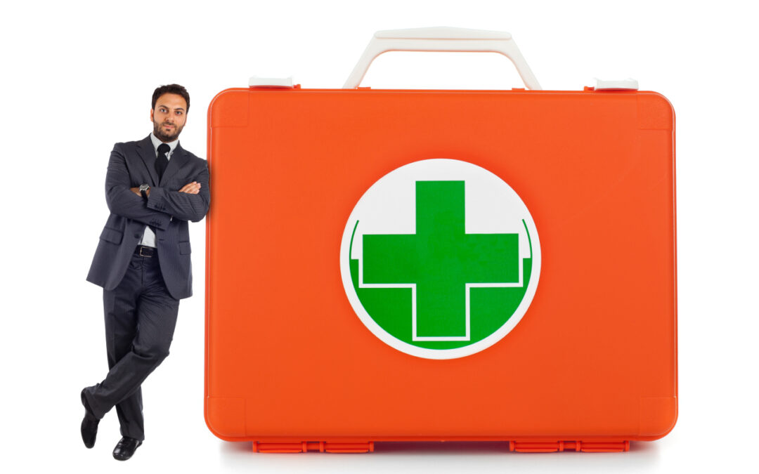 Praca zdalna, praca biurowa, praca w terenie – jak zadbać o bezpieczeństwo i udzielanie pierwszej pomocy w miejscu pracy?