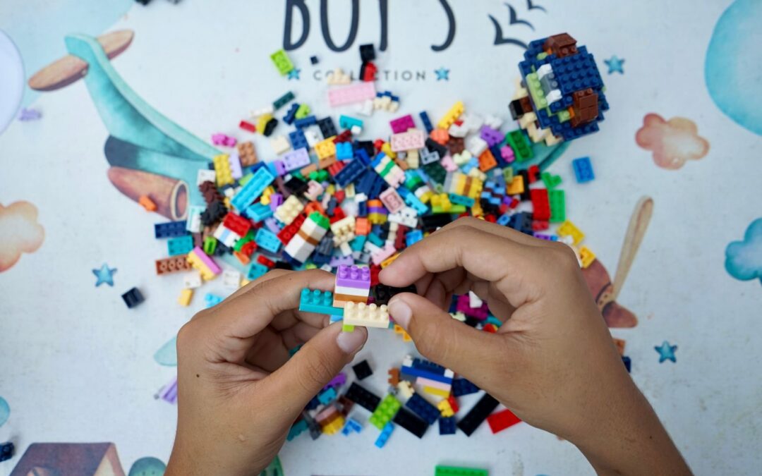 Dlaczego warto postawić na warsztaty z wykorzystaniem LEGO? 5 zalet, które musisz znać