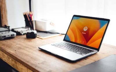 MacBook w pracy freelancera: co sprawdzić przed zakupem, aby ograniczyć ryzyko przestojów
